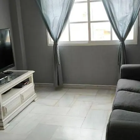 Puerto Marina Apartment *